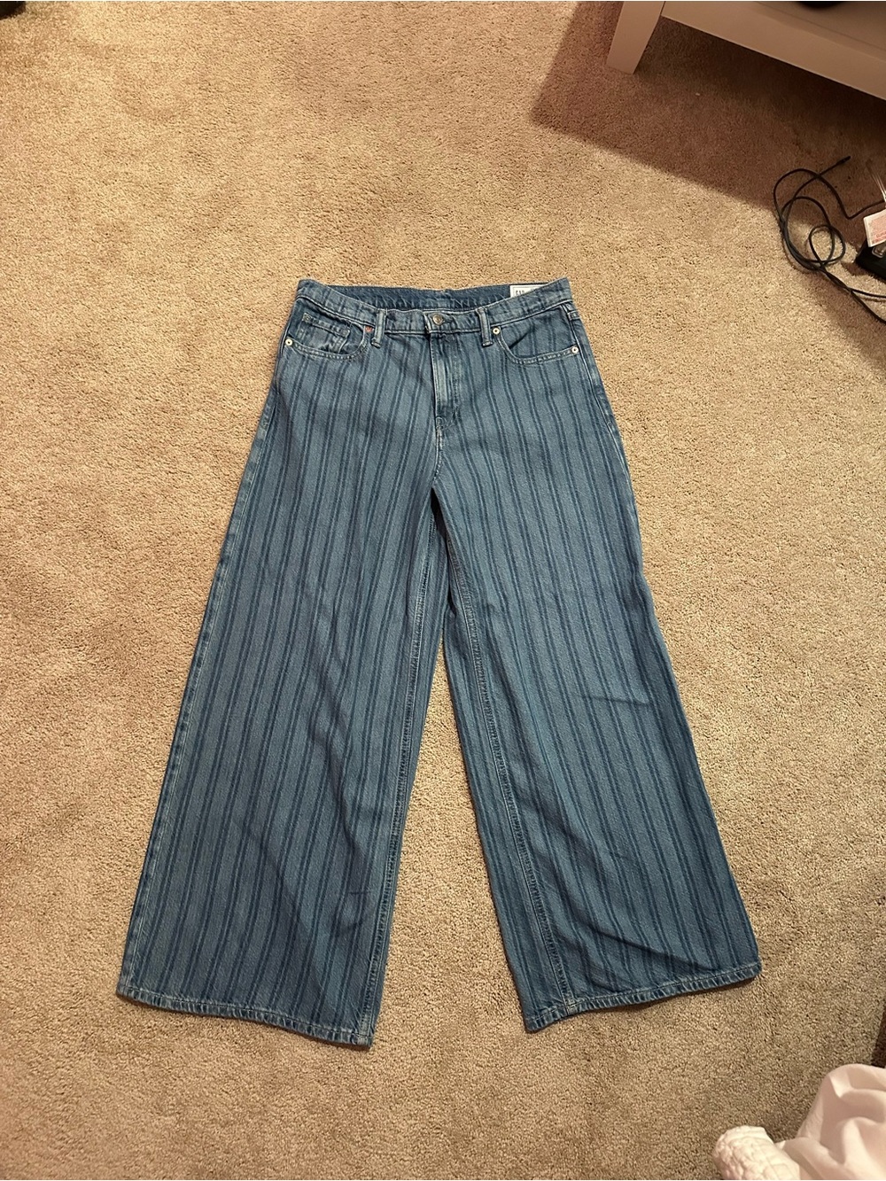 GAP Wide-Leg Pinstripe Denim Jeans in Medium Blue